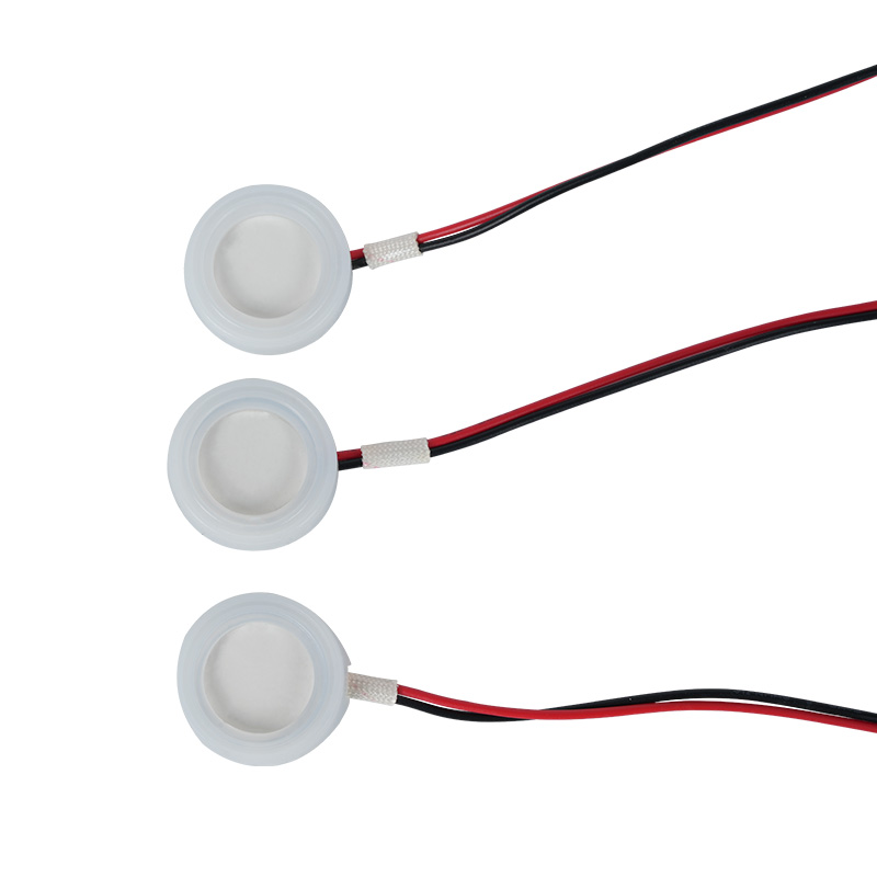 مبدل اسیلاتور اتمیزه کننده اولتراسونیک 20 میلی متر 2.4 مگاهرتز مبدل سرامیکی پیزوالکتریک برای اتمیزه کردن اسانس دستگاه آروماتراپی